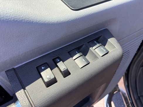 Used 2015 Ford F250 XL w/ Power Equipment Group AWD/4WD image 28