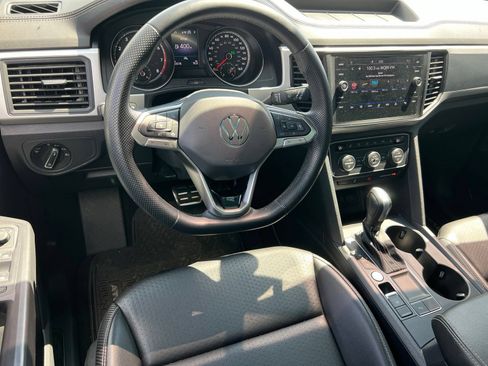 Used 2021 Volkswagen Atlas Cross Sport SE FWD image 35