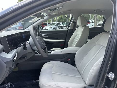 Used 2025 Hyundai Sonata SEL FWD image 23