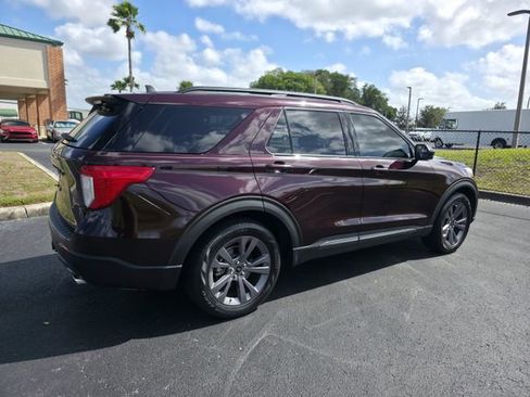 Used 2023 Ford Explorer XLT w/ Equipment Group 202A image 5