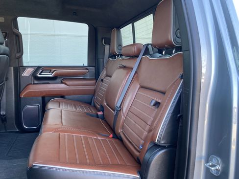 Used 2024 GMC Sierra 2500 Denali Ultimate image 42