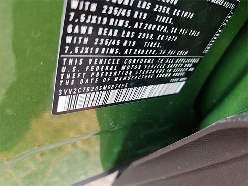 New 2025 Volkswagen Taos SE image 6