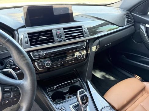 Used 2018 BMW 330i Sedan RWD image 11