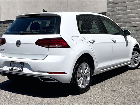 Certified 2021 Volkswagen Golf 4-Door FWD image 13