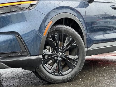 Used 2024 Honda CR-V Sport Touring image 2