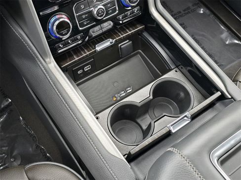 Certified 2024 GMC Yukon Denali image 23