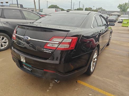 Used 2013 Ford Taurus Limited FWD image 5