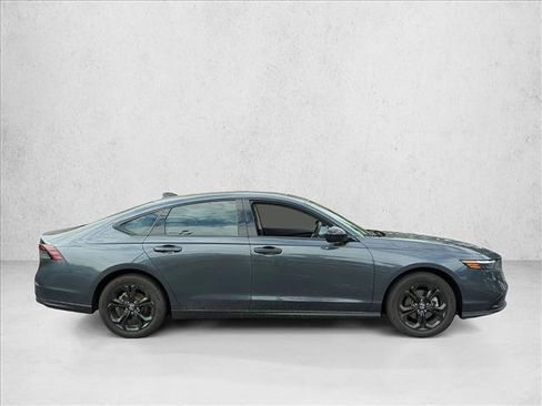 Used 2025 Honda Accord SE image 4