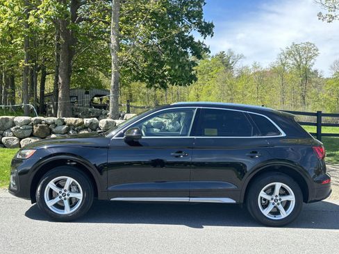 Used 2023 Audi Q5 2.0T Premium w/ Convenience Package AWD/4WD image 12