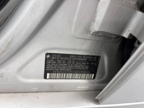 Used 2006 BMW 325xi Sedan AWD/4WD image 19