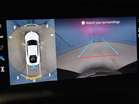 Used 2023 Porsche Taycan image 15