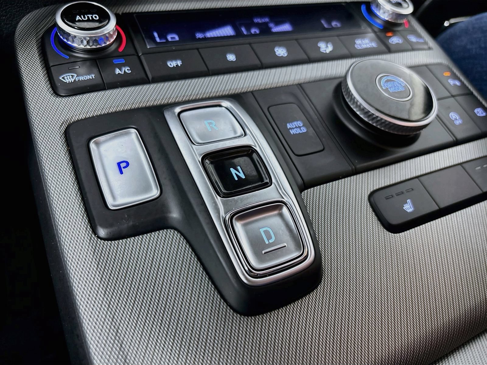 Used 2025 Hyundai Palisade SEL FWD image 19