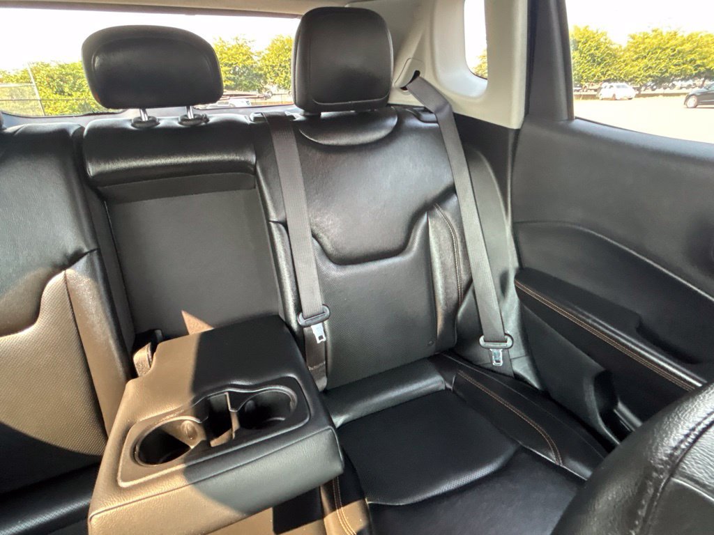 Used 2018 Jeep Compass Limited FWD image 34