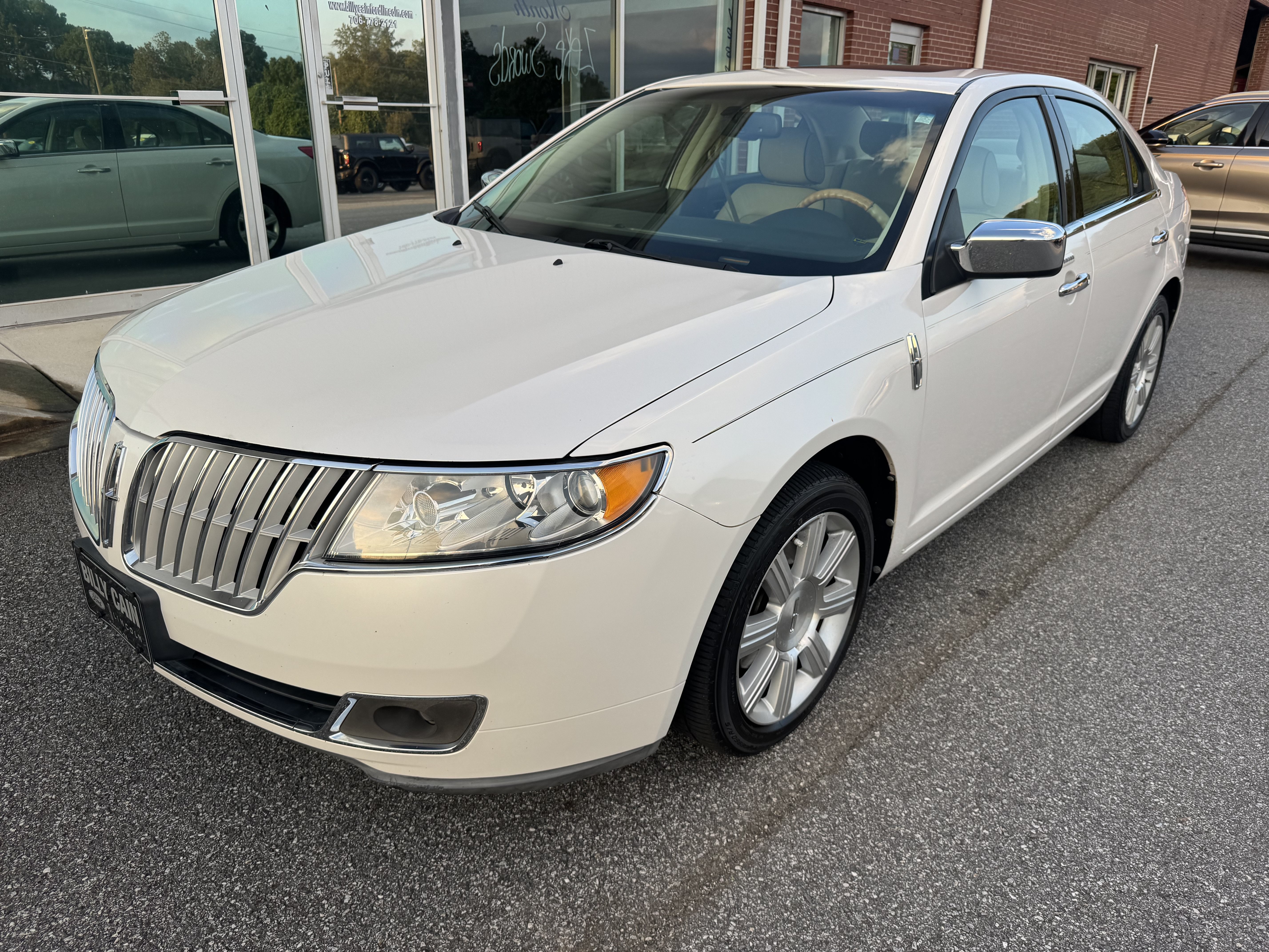 Used 2011 Lincoln MKZ FWD image 5