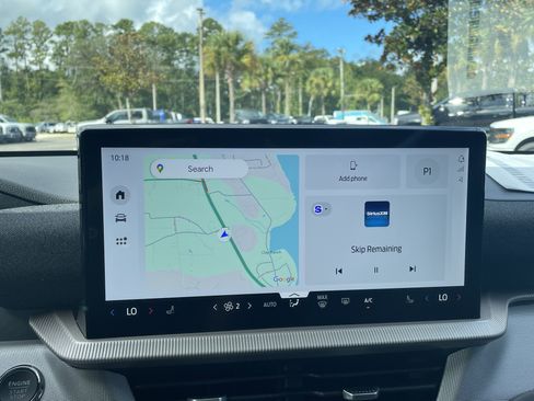 New 2025 Ford Explorer Active image 24