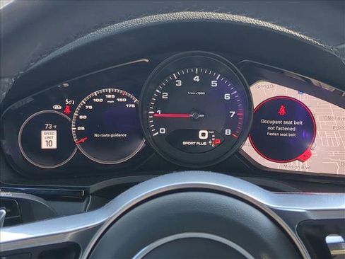 Used 2023 Porsche Cayenne Coupe image 11