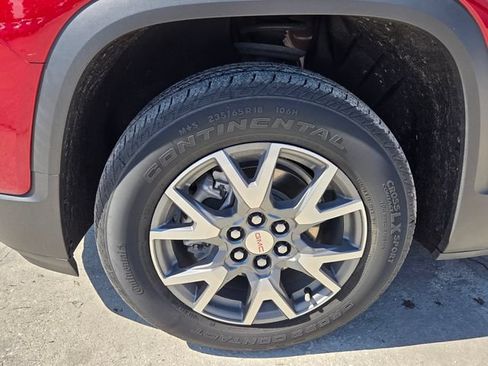 Used 2023 GMC Acadia SLT FWD image 7