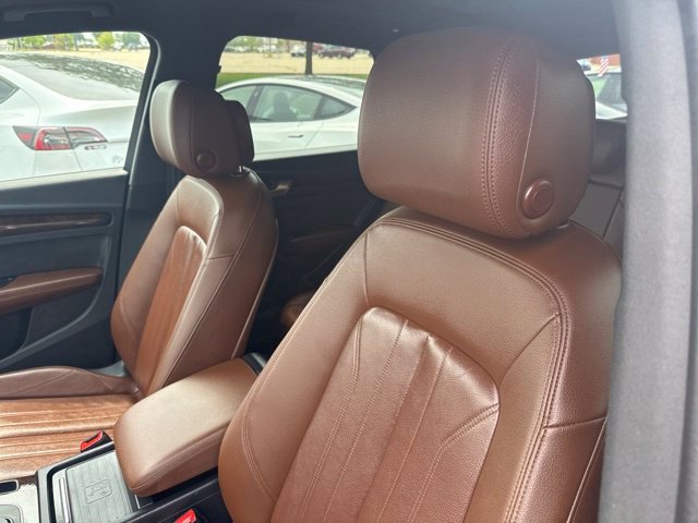 Used 2019 Audi Q5 Prestige w/ Premium Plus Package AWD/4WD image 10