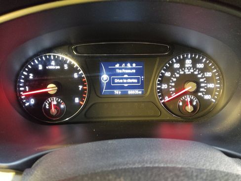 Used 2018 Kia Sorento FWD image 23