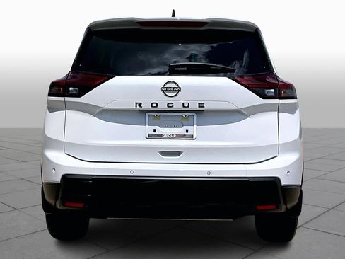 New 2026 Nissan Rogue Dark Armor FWD image 4