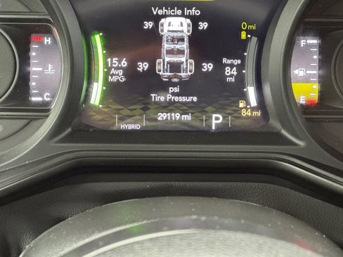 Used 2024 Jeep Wrangler Sport S image 23