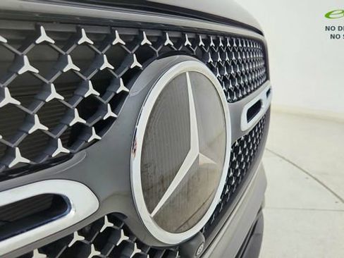 Used 2024 Mercedes-Benz GLC 300 4MATIC image 16