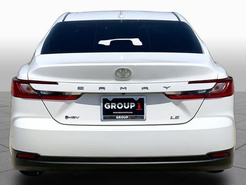 Used 2025 Toyota Camry LE FWD image 9