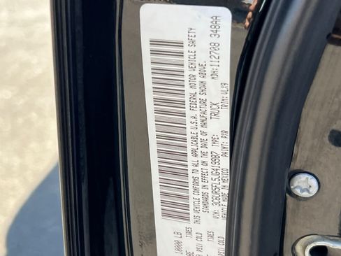 Used 2018 RAM 2500 Laramie AWD/4WD image 34