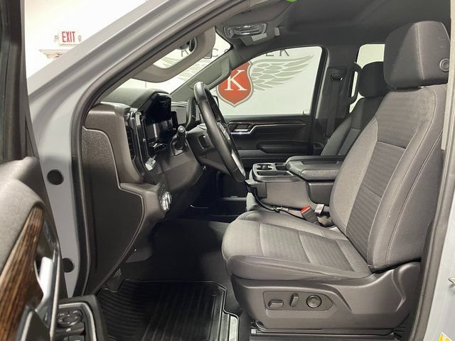 Used 2024 GMC Sierra 1500 Elevation w/ X31 Off-Road Package AWD/4WD image 11