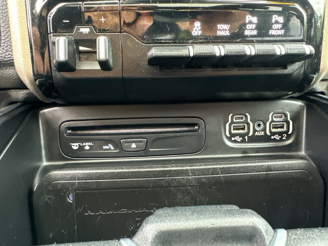 Used 2019 RAM 1500 Laramie AWD/4WD image 40