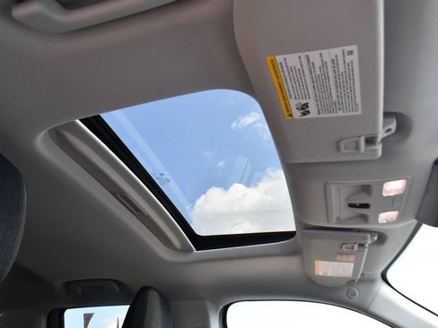 New 2025 Ford Maverick XLT w/ XLT Luxury Package image 17