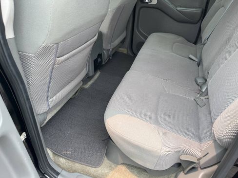 Used 2016 Nissan Frontier SV AWD/4WD image 26
