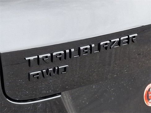 New 2025 Chevrolet TrailBlazer RS w/ Convenience Package image 19