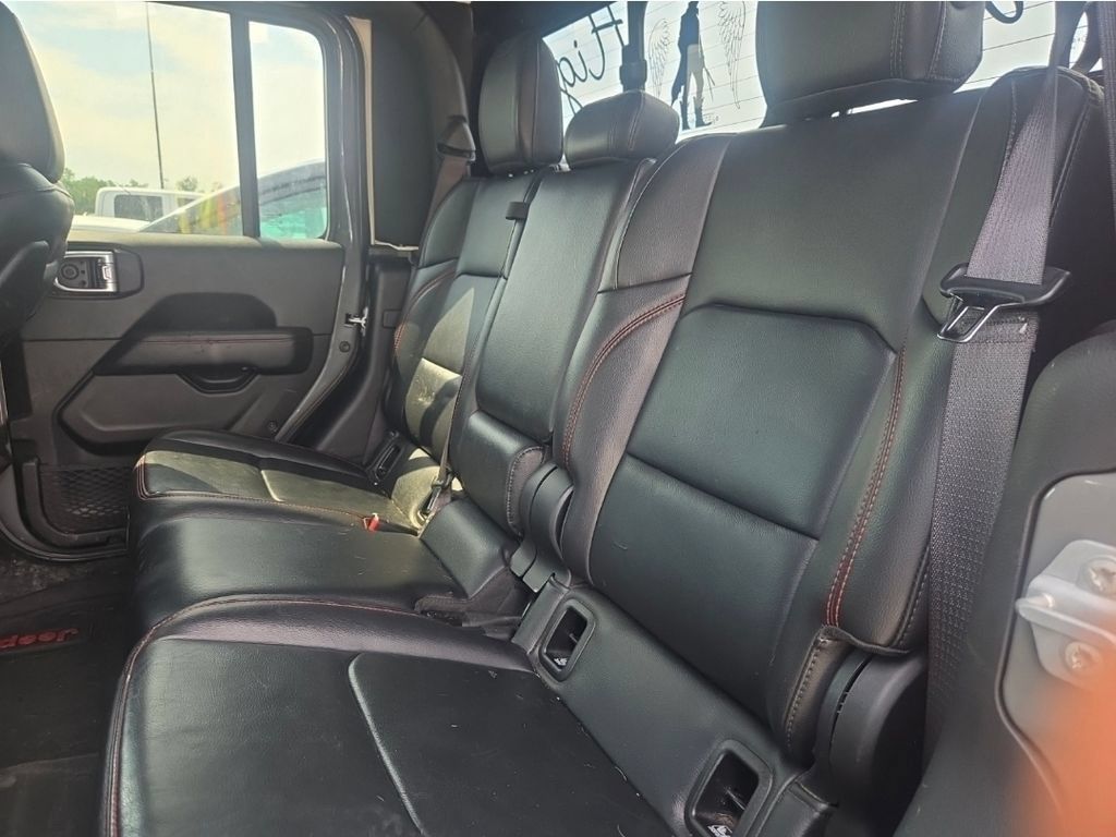 Used 2021 Jeep Gladiator Rubicon AWD/4WD image 6
