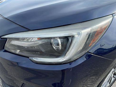 Used 2018 Subaru Outback 3.6R Touring w/ Popular Package #3 image 9