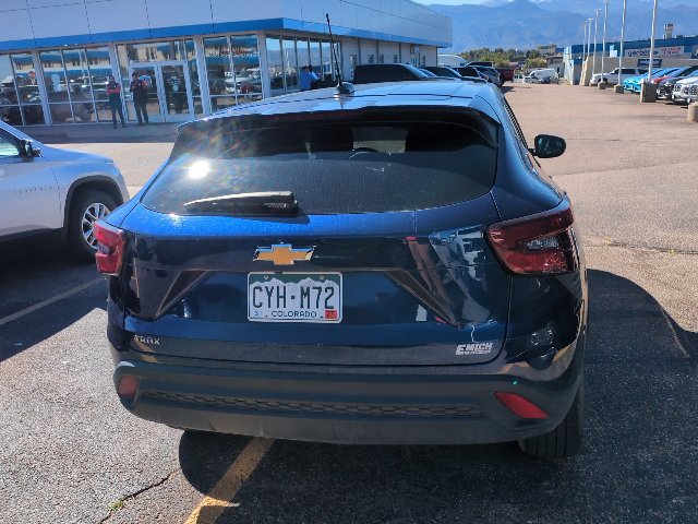 Used 2024 Chevrolet Trax LS w/ LS Convenience Package FWD image 5