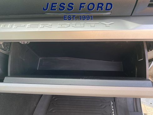 Used 2023 Ford F350 XLT w/ Camper Package image 19