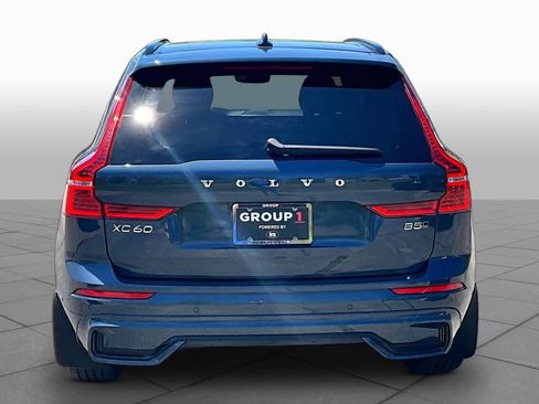 Used 2025 Volvo XC60 B5 Plus AWD/4WD image 5