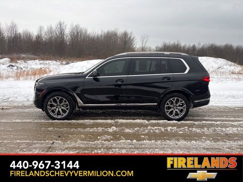 Used 2024 BMW X7 xDrive40i w/ Premium Package image 6