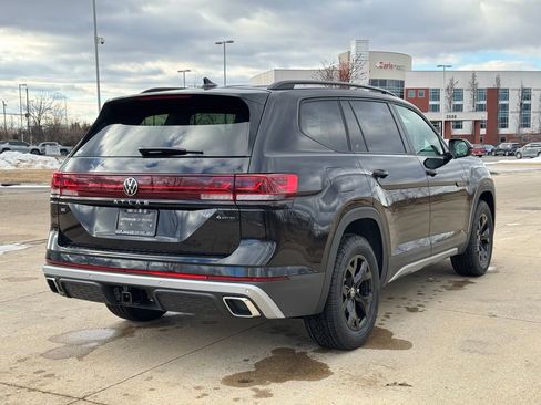 New 2026 Volkswagen Atlas Peak Edition AWD/4WD image 7