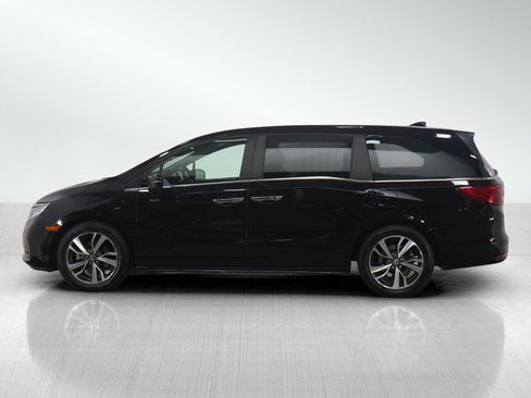 Used 2022 Honda Odyssey Touring image 2