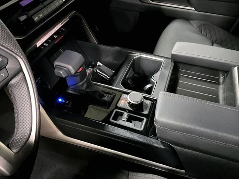 New 2026 Toyota Tundra SR5 AWD/4WD image 7