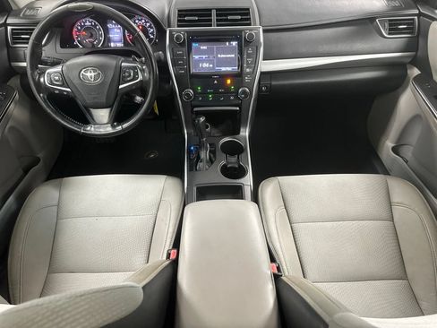 Used 2016 Toyota Camry SE FWD image 3