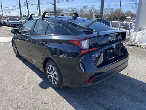 Used 2022 Toyota Prius XLE image 5