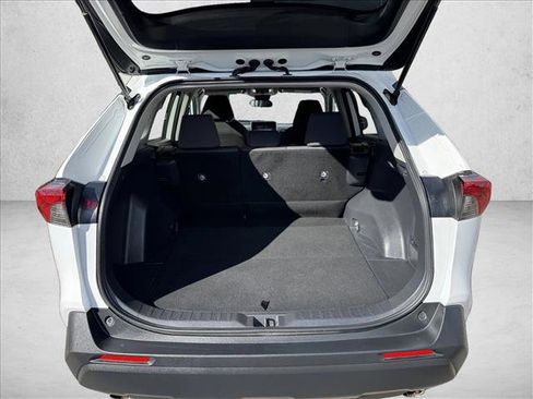 Certified 2024 Toyota RAV4 XLE AWD/4WD image 28