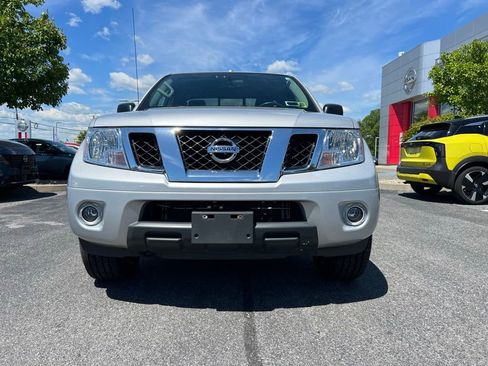 Used 2018 Nissan Frontier SV w/ Value Truck Package AWD/4WD image 5