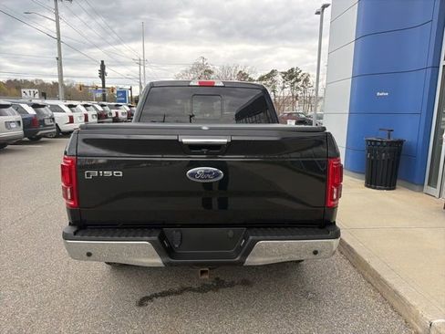 Used 2015 Ford F150 Lariat w/ Equipment Group 502A Luxury AWD/4WD image 6