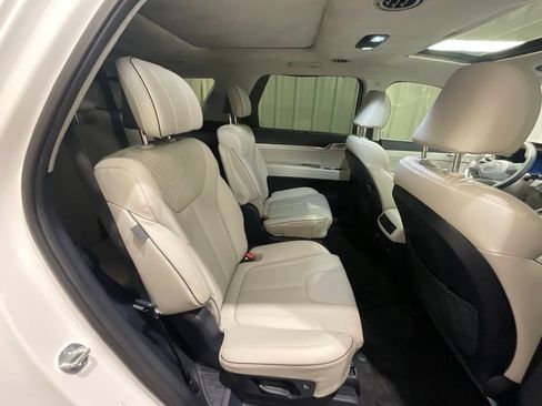 Used 2025 Hyundai Palisade Calligraphy FWD image 17