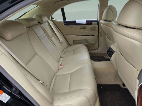 Used 2017 Lexus LS 460 460 image 25