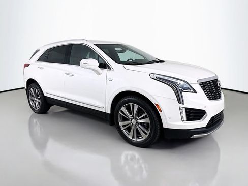 Used 2022 Cadillac XT5 Premium Luxury w/ Technology Package AWD/4WD image 1